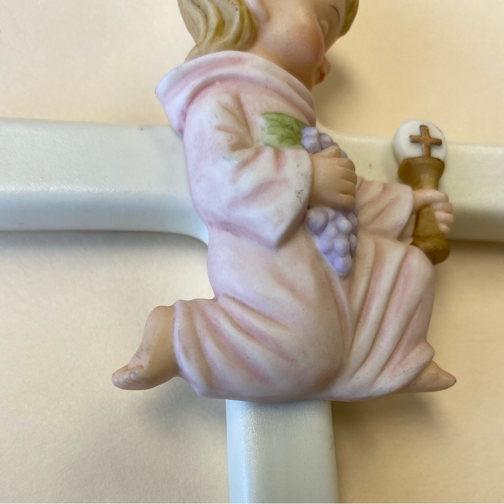 Vintage Ceramic Lefton 1999 Praying Communion Girl on Cross Hanging Wall Plaque - Picture 4 of 10